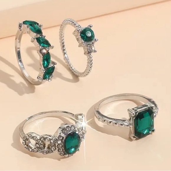 New 4 Pcs Stackable Finger Ring Inlaid Rhinestones Simple Alloy Green emerald - Picture 3 of 8
